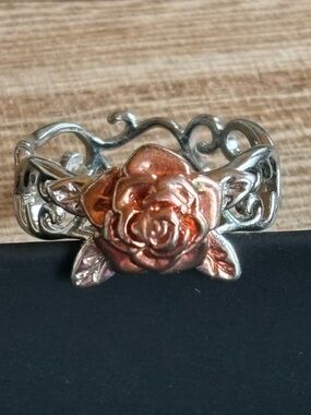 Floral Rose Silver-Tone Ring with Rose-Gold-Tone Accent - size 7